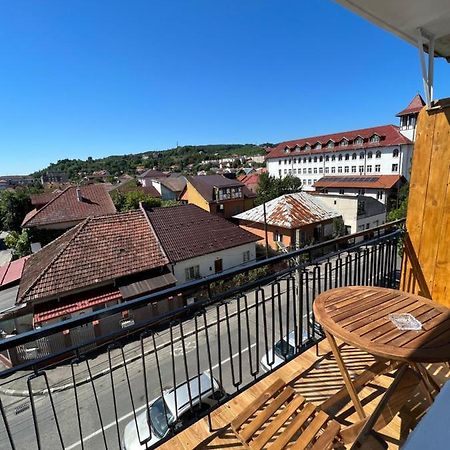 Apartament Centru Apartment Ramnicu Valcea Exterior photo